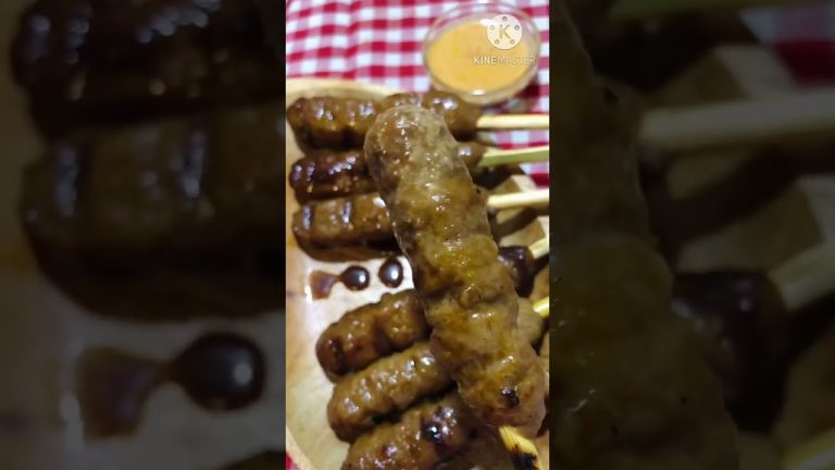 Tasty Pork Satay with peanut sauce👍Skewered and grilled meat #shorts #youtubeshorts #tasty #lezat