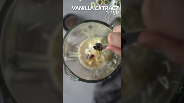 Keto Strawberry Smoothie