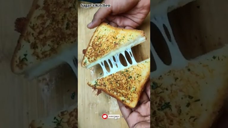 Cheese Garlic Bread | Easiest Recipe Ever on Youtube #YouTubeShorts #Shorts