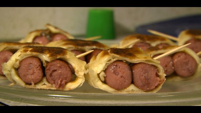 “Smoked Weenie Wraps” Trailer Park Hors d'oeuvres (Delicious Cooking Recipes)