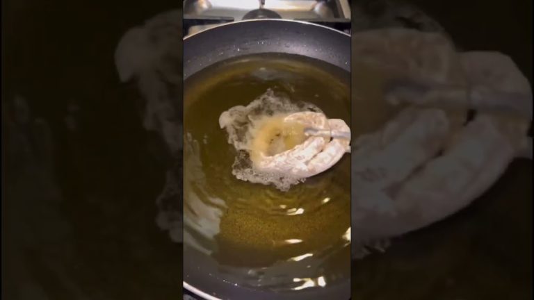 Easy calamari #calamarirecipe #recipes #easyrecipe #quick #starter #seafood #shorts #shortvideo