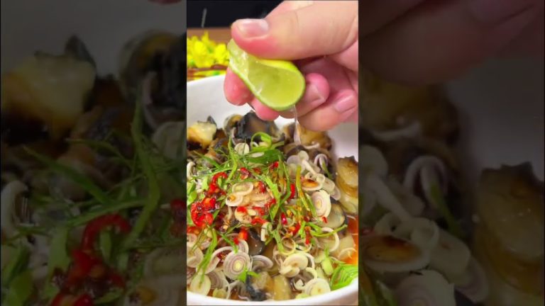 Đừng làm luộc ốc rồi chấm mắm gừng nữa. Hãy thử làm ốc bươu sốt thái này đi. Ngon lắm á😗😗😗