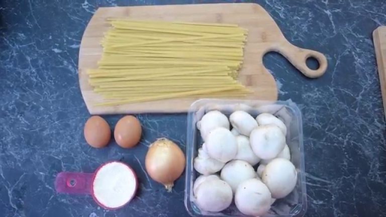 Mushroom Carbonara Pasta Recipe