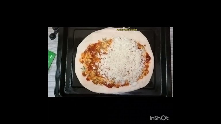 garlic bread topping recipe #youtubeshorts#shortvideo#viralvideo#@anvikirasoilifestyle#subscribe