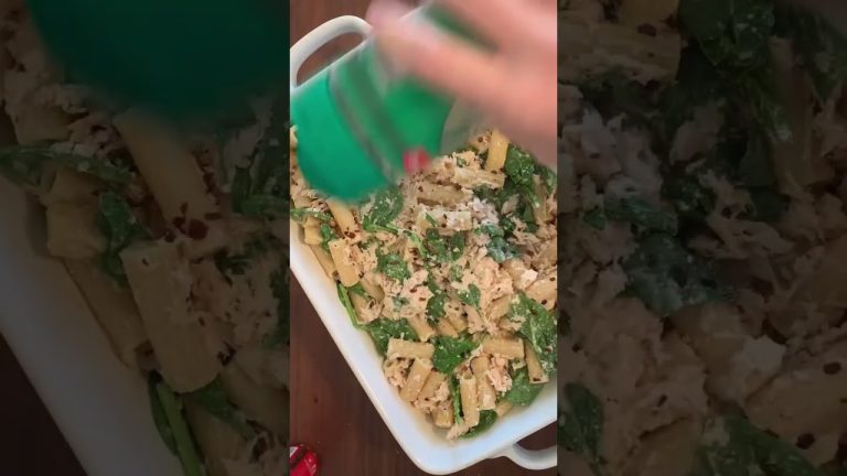 Chicken Alfredo Pasta Bake (Healthy Dinner Recipe) #shorts #mealprep #healthyrecipes #easyrecipe