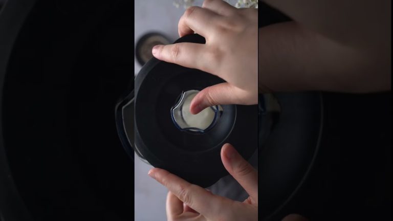 Keto Blueberry Smoothie (You'll Never Make Another Smoothie Again!)