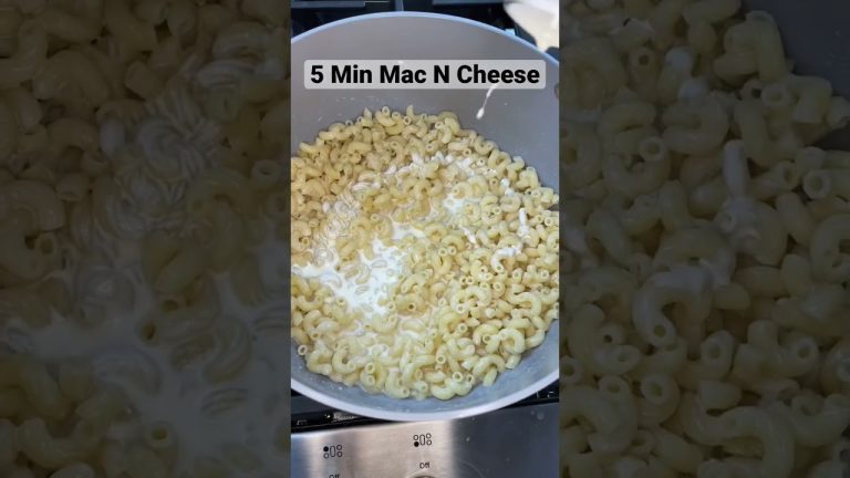 Quick and Easy Mac n Cheese 😋👌 Full Recipe linked #macncheeserecipe #quickrecipe