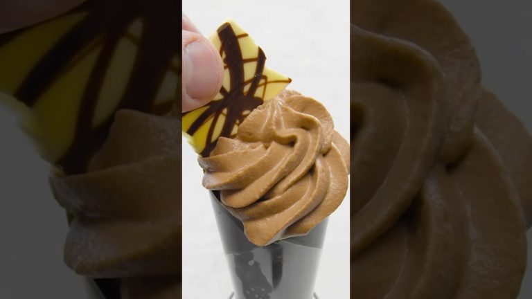 She fancy 🍫🍸 #shorts #scrumdiddlyumptious #chocolate #mousse #dessert #food #recipe
