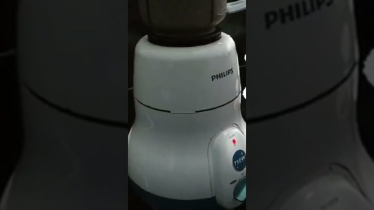 CHOCOLATE BANANA SMOOTHIE | https://youtu.be/NC9FLG2PxII