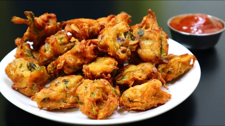 ബ്രെഡ് ഉണ്ടോ? പാത്രം കാലിയാകുന്ന വഴി അറിയില്ല | Crispy Tasty Bread Pakoda | Bread Snacks Recipe