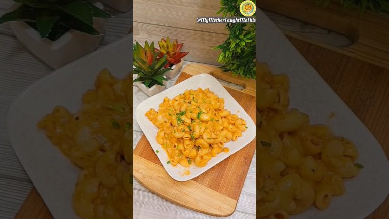 Spicy Mac N Cheese pasta in 10 minutes #shortsfeed #mymothertaughtmethis