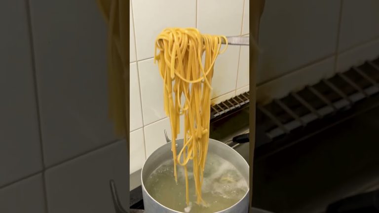 Stroncatura recipe, like you've never seen before 😍 #shorts