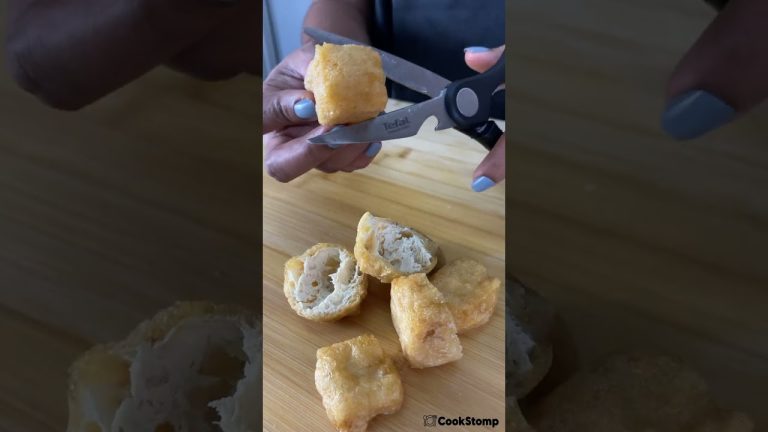 🍜 Maggi Curry | Maggi Kari (Malaysian Style) #shorts #recipe