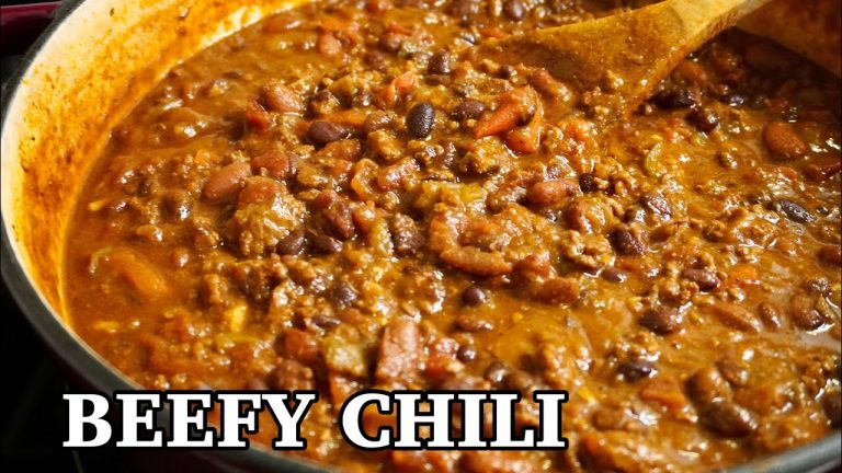 The Coziest Homemade Beef Chili Recipe Ever! Beefy & Tomato-Rich Chili Recipe to Keep You Warm!