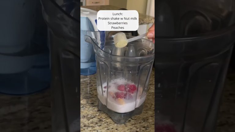 What I eat in a Day to stay Fit, Healthy and Happy. Easy Recipes ☀️ #shorts