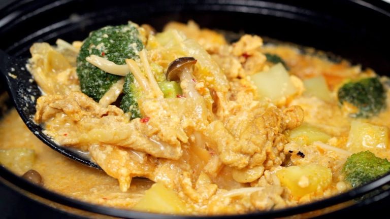 Pork Kimchi Soy Milk Soup – The Best Winter Recipe to Enjoy Vegetables and Mushrooms!