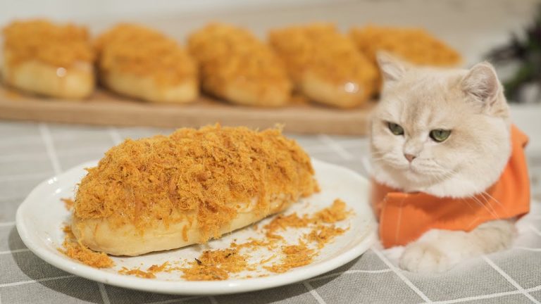 Delicious Savory Bread Recipe | How To Make Spicy Chicken Floss Buns | Easy Cooking With Tira’s Home