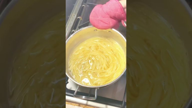 BIKIN SPAGHETTI ALA RUMAHAN #shorts #resep #cooking #pasta #spaghetti #masak #masakanrumahan #foodie