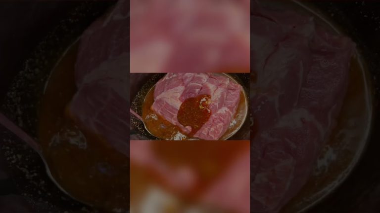 The Easiest Pulled Pork Recipe #shorts #barbecue #howto #food #dinner #recipe #cooking #slowcooker