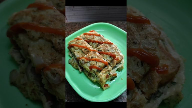 Simple Bread Omelette recipe | Easy & Quick Breakfast🍳🍞 #shorts #breadomelette