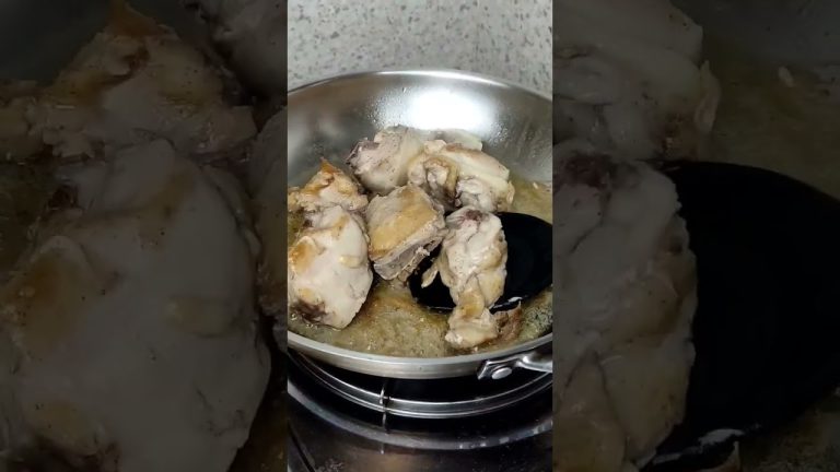 Garlic Mushroom Chicken 🍗🍄 #chickenrecipes #garlicmushrooms #easyrecipes #chickenlover