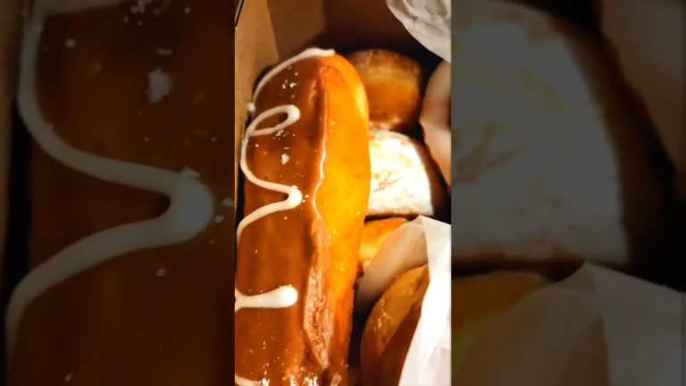 Sneaking a Boston cream donut🍩🙊 #foodshorts #foodvideo #recipe #food #cake #eating #foodvlog