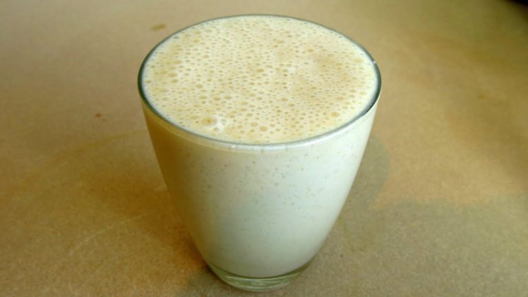 BANANA OAT SMOOTHIE RECIPE