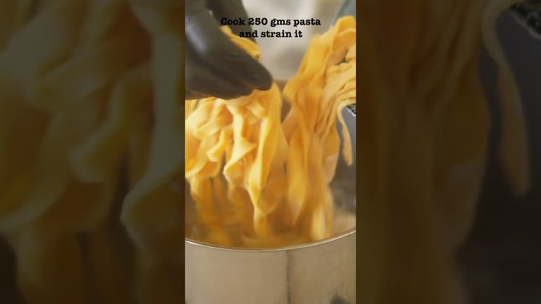 Creamy Chicken Cheese Pasta | #shorts #pastarecipe #chickenrecipe #chickenpasta #creamychickenpasta