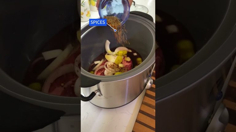 Italian Beef Sandwich Recipe | Slow Cooker | Best Homemade Italian Beef #shorts