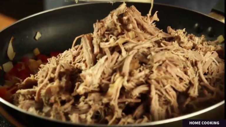 How to make carne mechada venezuelan shredded beef,easy venezuelan food recipes,shredded beef ideas