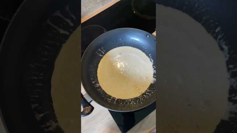 10 MINUTE CREAMY GARLIC & LEMON SPAGHETTI 🍋🧄 recipe in description #quickrecipes #foodinspiration