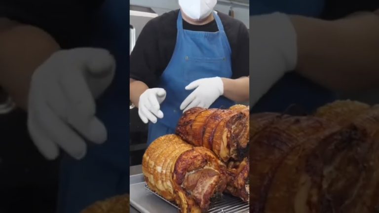 Roast Pork Belly Sandwich | Korean Street Food #viralshorts #shorts #foodie #asianstreetfood