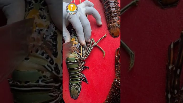 Sri Lankan king lobster grilled recipe #shorts #youtubeshorts #lobster #grilling #seafood