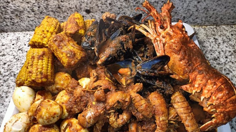 How To Make an easy seafood boil recipe.