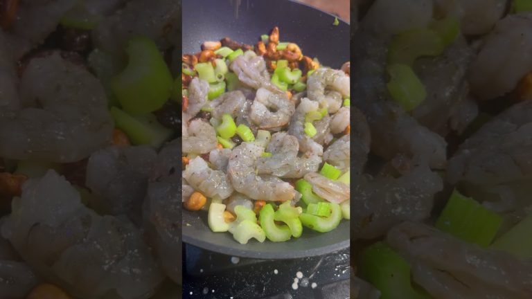 GAMBERETTI, SEDANO e ANACARDI…bacchette pronte?🥢 #Shorts