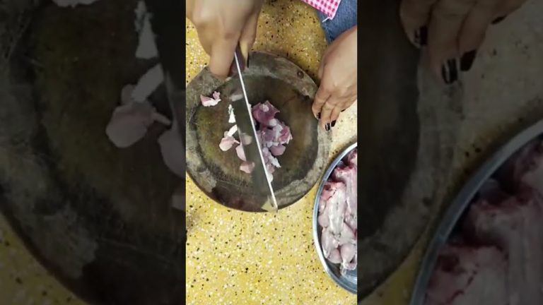 How to cut pork for mix ingredients of Frogs #Shorts video