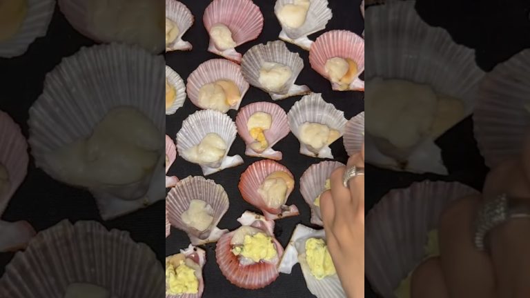 Baked Scallops Recipe | How to clean scallops | #shortsrecipe #seafood #recipe #scallops