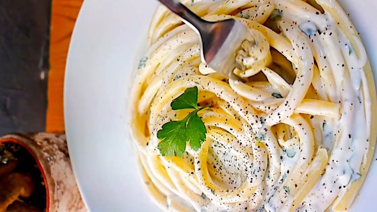 LazyChefs Easiest and simplest white pasta recipe : with CHEESE #shorts