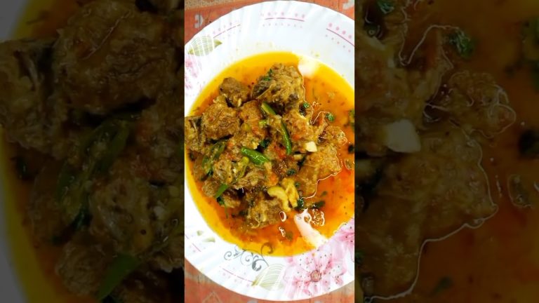 Beef Namkeen Karahi Gosht Recipe |  عوتوں کی  اسپیشل بیف نمکین کڑاہی گوشت | Shorts Video
