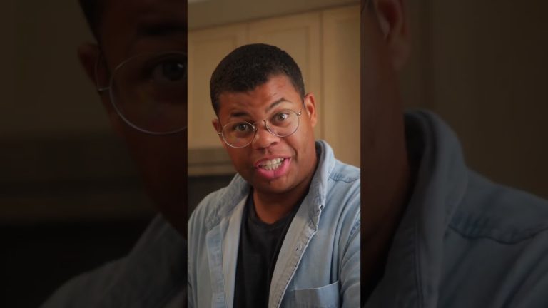 How to freeze and save fresh baked bread 🍞 #problemsolved #lifehacks #bread