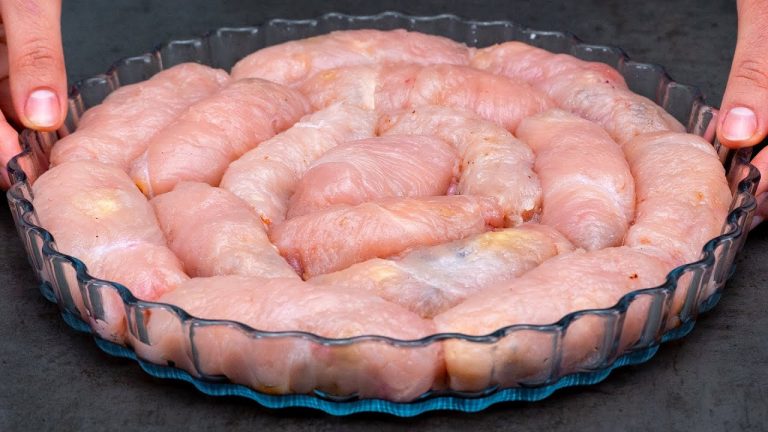 You can’t stop eating them. Chicken breast mini rolls, in the oven!