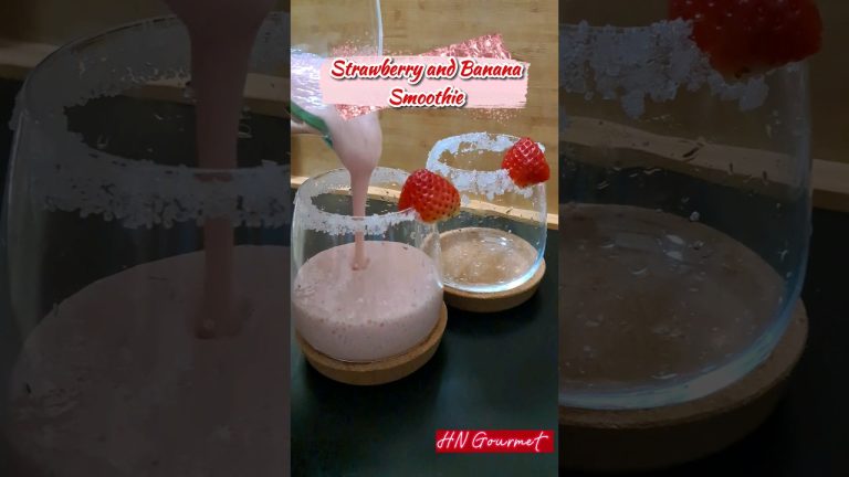 Healthy Strawberry Banana Smoothie 🍓🍓| 5 Minutes Recipe | Easy and Healthy Drink #shorts #viralvideo
