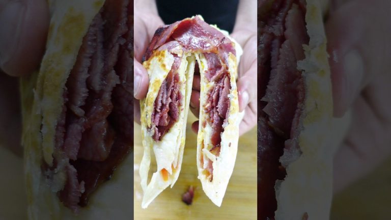 Tortilla With Smoked Beef And Cheese – Easy Dinner #shorts🥪
