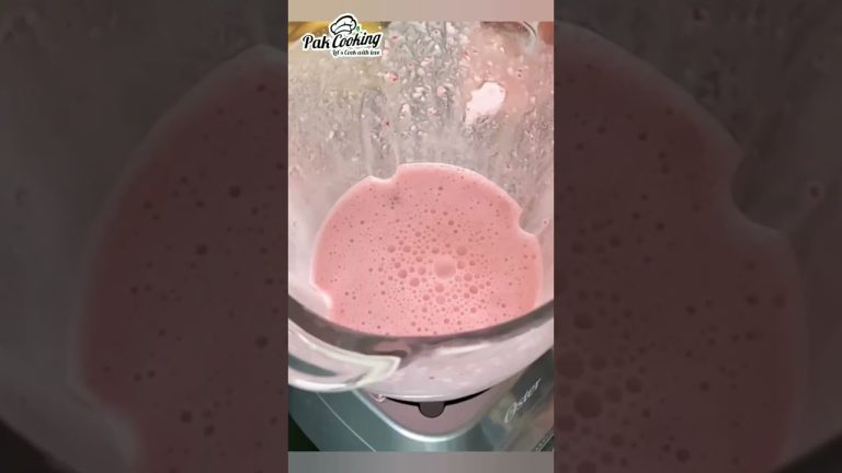 strawberry smoothie recipe#youtubeshorts #shorts #pakcooking