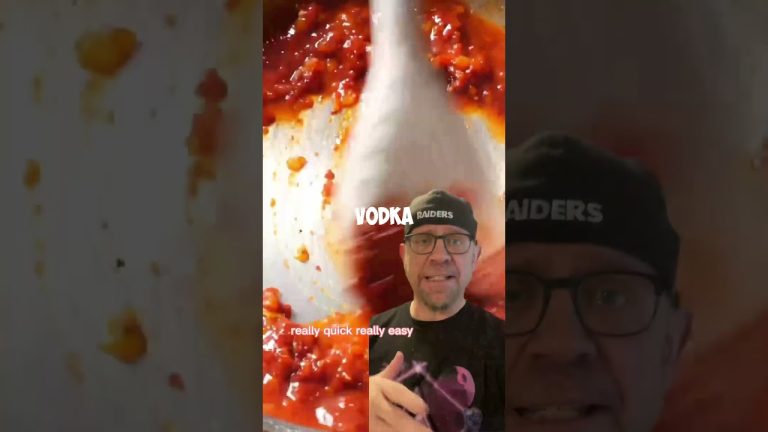 Gigi Hadid’s spicy vodka pasta SO GOOD 🤩 #shorts #cooking #food