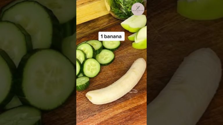 Healthy breakfast smoothie #shorts #healthyrecipes #smoothierecipes #exercise #weightloss