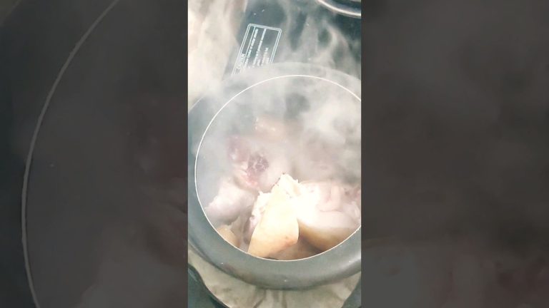 How to cook pork leg #shorts #video #cooking #viral #youtube #trending #food #meat #mukbang