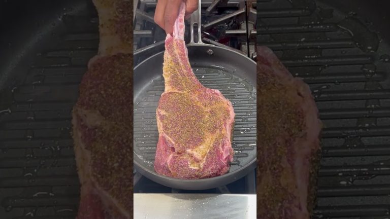 Un trozo de carne cocinada en sarten y terminada en el horno. #Shorts