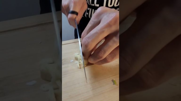 Parsley & Garlic PASTA    (AGLIO OLIO E PEPPERONCINO) #recipe #cooking