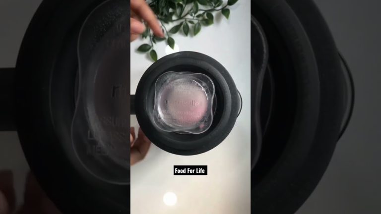 Best Strawberry frappuccino recipe ever!! #shorts #youtube #ytshorts #shortsfeed